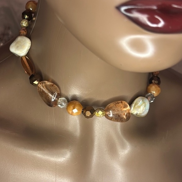 Brown and Gold Beaded Necklace - Picture 1 of 3